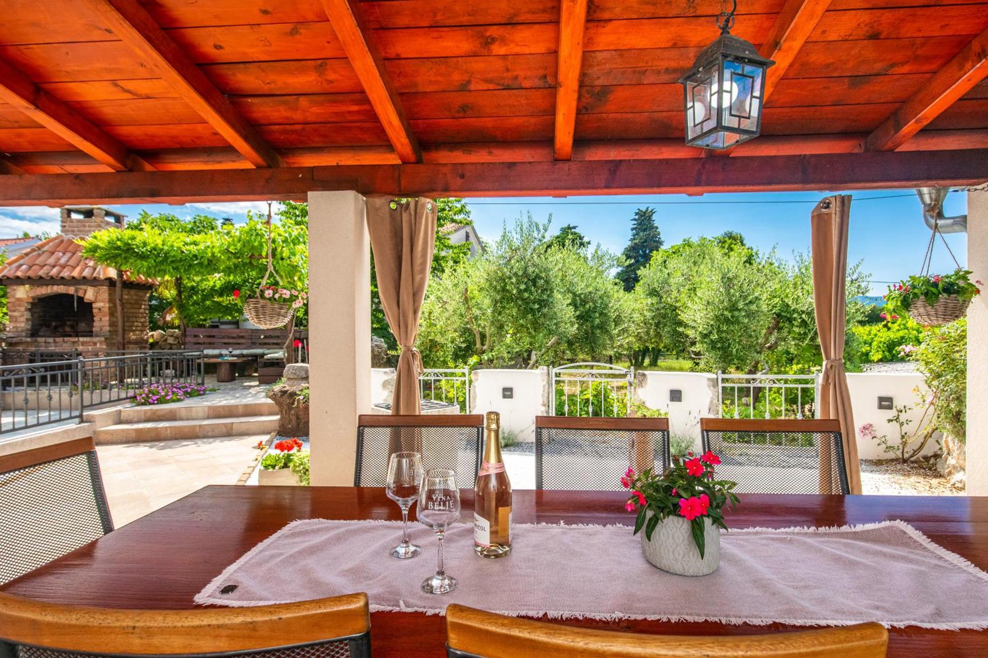 Holiday House Anabella Krk Town Exterior foto