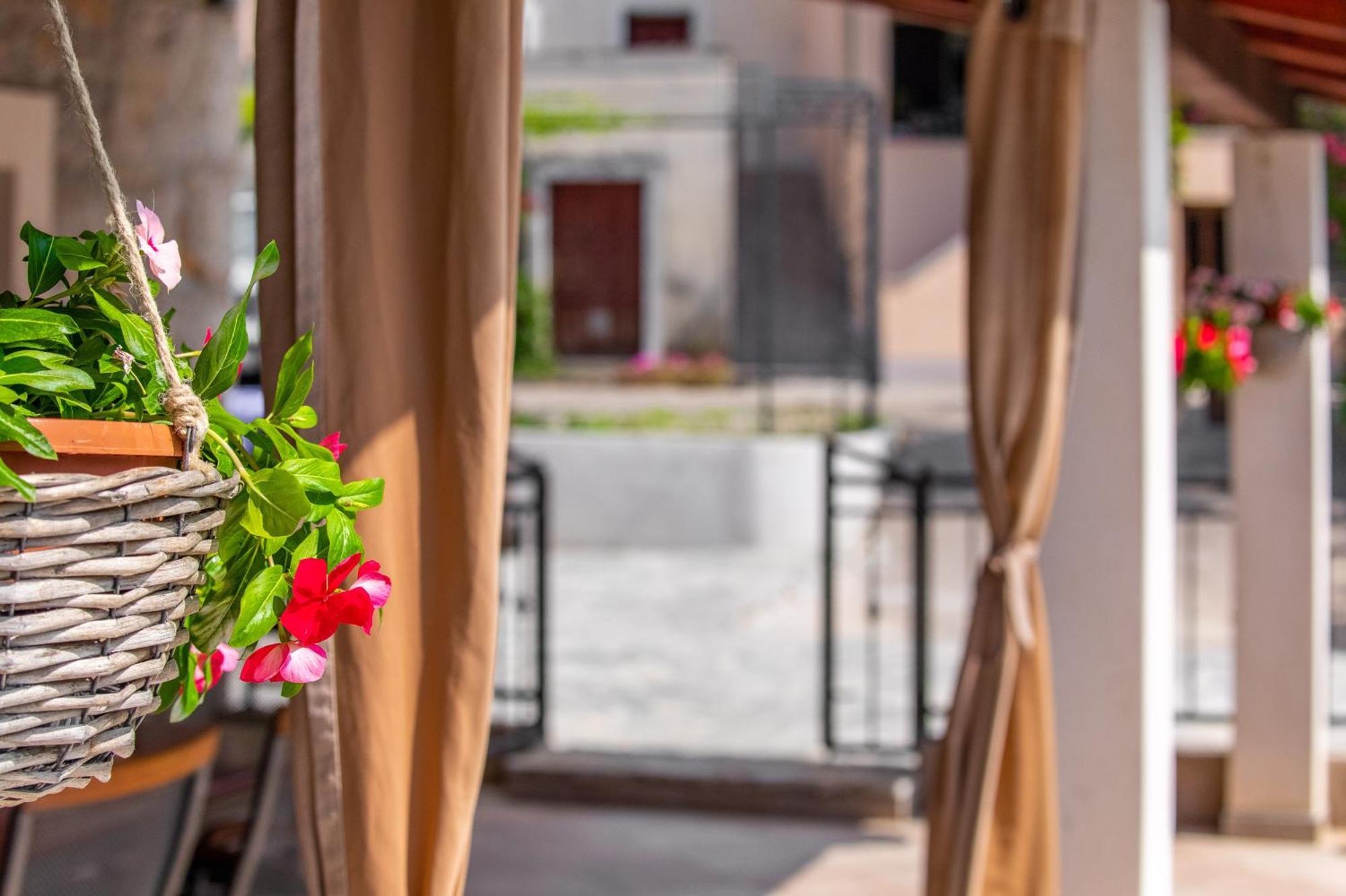 Holiday House Anabella Krk Town Exterior foto