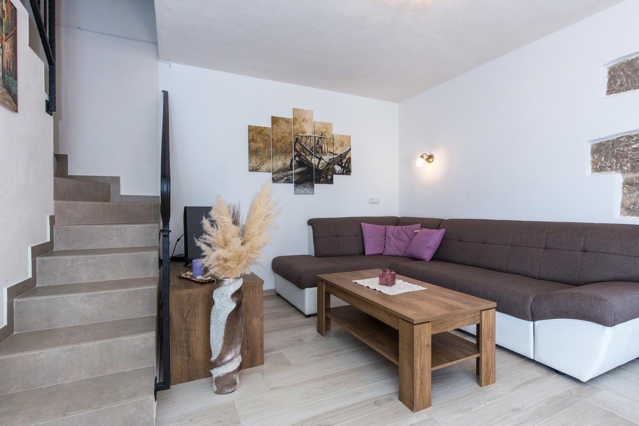 Holiday House Anabella Krk Town Exterior foto